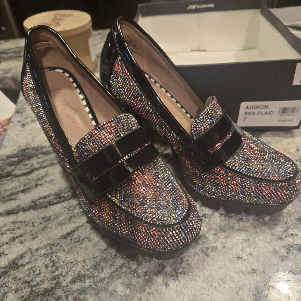 Betsy Johnson Addison high heeled loafer/pump